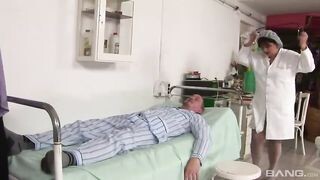 Popó kedvelő nagymamák - Teljes erotikus film