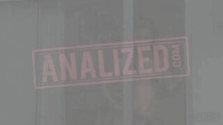 Tori Black erőszakos fenék menete