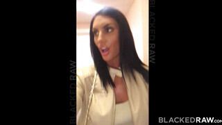 August Ames muffját néger fószer döngeti
