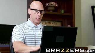 Joslyn James kedveli a hatalmas dárdát