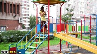 Amatőr orosz tinédzser nőcit közösülnek
