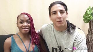 Tinédzser latin amerikai pár castingon
