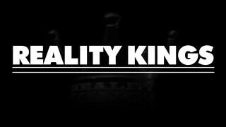 Reality Kings - Serena Santos a gigászi keblű latin amerikai gádzsi