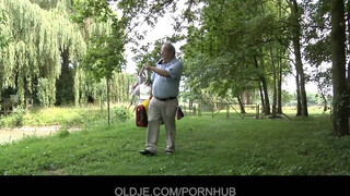 Oldje - Koros hapsi dugja a tinédzser sunát