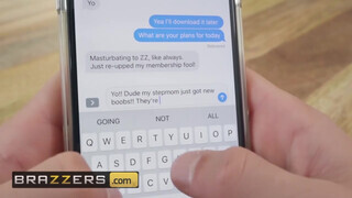 Brazzers - Alexis Fawx a gigantikus cicis nevelő anya