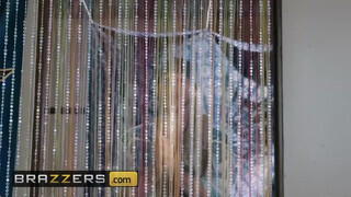 Brazzers - Karma Rx a hippi manussal közösül