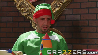 BRAZZERS - Cosplayes fószer keféli a milfeket