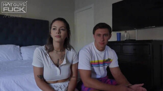 Gigászi popós tinédzser pipi és a hapsija - Hot Guys Fuck