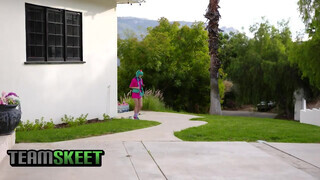 Jessie Saint a cosplayes zsenge nőci - TeamSkeet
