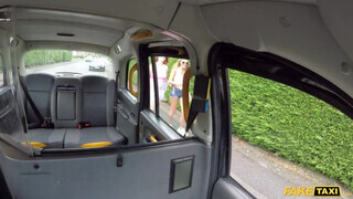 Fake Taxi - Stacy Seran és Princess Paris közösülnek a taxissal