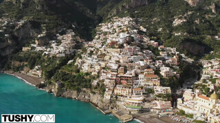 TUSHY - a hotel menedzserrel kúr a fullos pipi