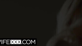 HotwifeXXX - Natalia Queen kedveli a óriási kukit