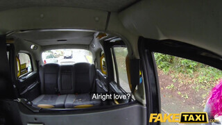 Fake Taxi - Túlsúlyos kitetovált maca benne van a szexben