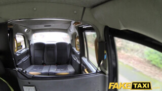 Fake Taxi - Julia de Lucia a vonzó kolumbiai diáklány