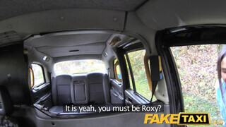 Fake Taxi - Roxxy Lea a gigászi tőgyes spanyol gádzsi