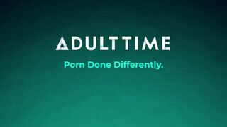 ADULT TIME - Daphne Klyde alaposan fenékbe rakva