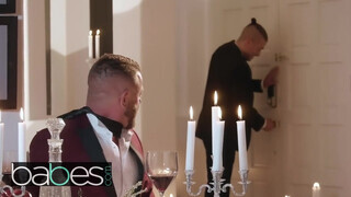 BABES - a billiárd asztalon szexelik meg a bigét