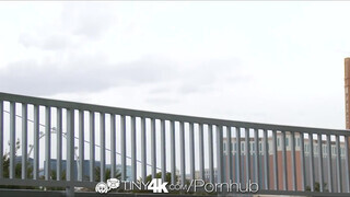 4K HD - Jenna J Ross a sportos zsenge szuka