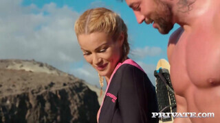 Private com - Cherry Kiss a szenvedélyes szörfös csajszika