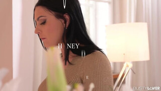 Honey Demon az igazán vonzó anyuci