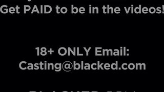 BLACKED - Lexi Lore kap egy jó hatalmas néger péniszt