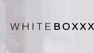WhiteBoxxx - Tina Blade a kicsike cickós horvát gádzsi