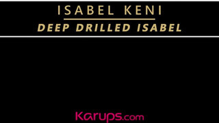 Isabel Keni megkúrelva termetes dákóval - Karups