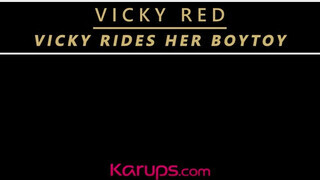 Vicky Red zsenge pasassal kúr