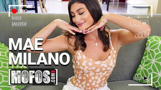 MOFOS - Mae Milano cuncija bekúrva derekasan