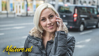 Eve Black a kívánatos magyar milf