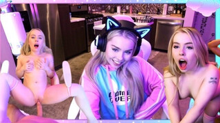 Haley Spades a csábító gamer pipi
