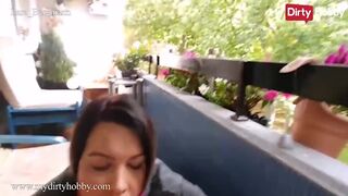 Lara Bergmann forró baletli pippantása megdöngetve termetes faszal