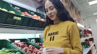 Meghívok egy idegen gádzsit a piacról, és vad dugás lesz belőle