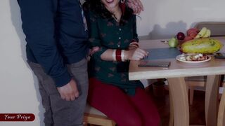 Priya bhabhi keményen kezdi a tini devarral és beleélvezéssel zárja